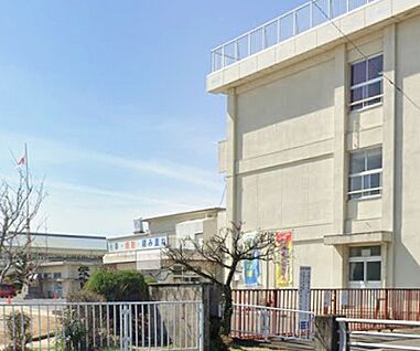 一宮市立黒田小学校 1100ｍ(徒歩14分)