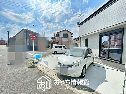 現地写真（前道含む外観）