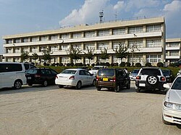 多治見市立北栄小学校（約1,600m）