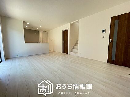 現地写真(リビング)