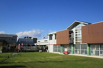 サラナ保育園 650ｍ(徒歩9分)