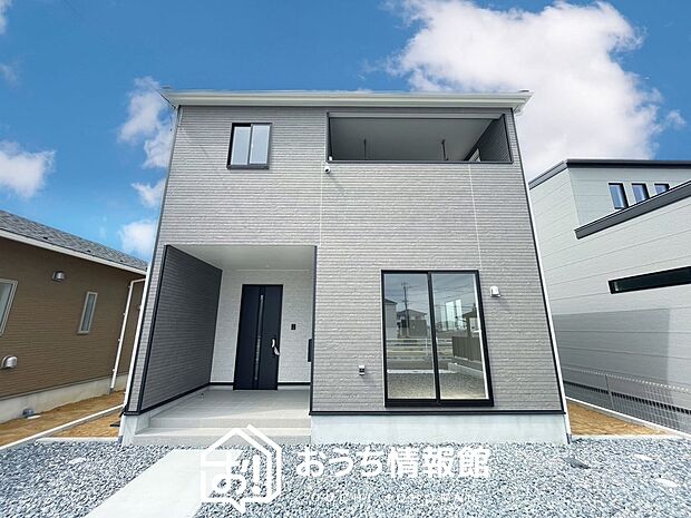 【現地写真（外観）【３号地】】軽くて火災に強い屋根材を採用し、地震時の建物への負担や揺れを軽減しています。