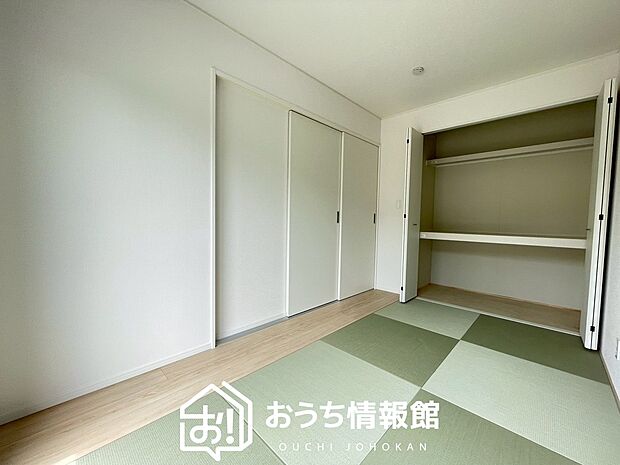 【現地写真（和室）】大壁仕様の新和室。くつろぎの空間です。