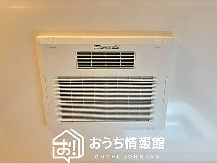 電気式浴室暖房換気乾燥機