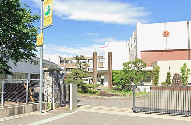 江南市立古知野中学校(約1,700m)