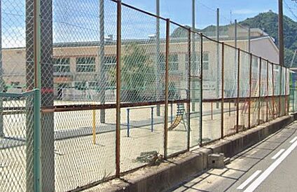 岐阜市立長良東小学校 2000ｍ(徒歩25分)