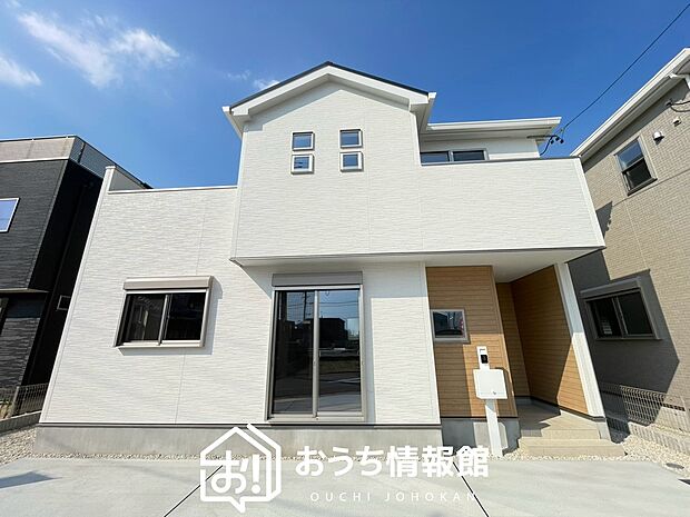 【現地写真(外観)【1号地】】全居室複層ガラスで夏は涼しく、冬は暖かいおうちです。