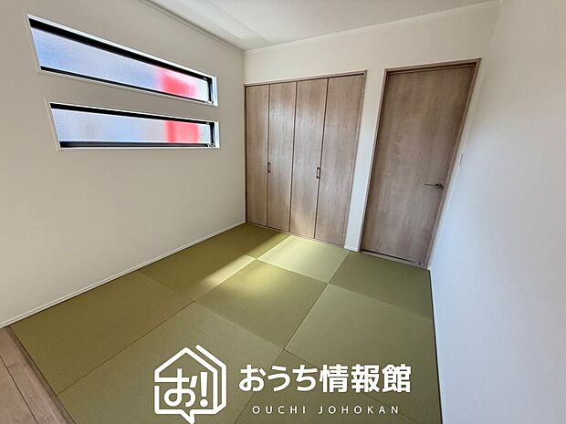 【現地写真（和室）】大壁仕様の新和室。くつろぎの空間です。