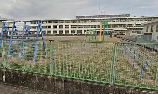 本巣市立席田小学校（約1,600m）