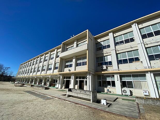土岐市立肥田小学校（約1,500m）