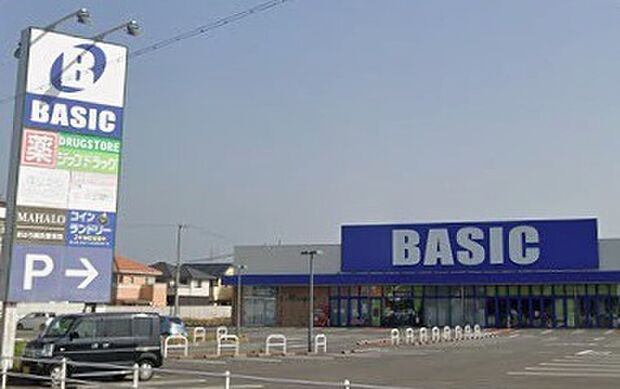 ベーシック一身田店(約2,400m)