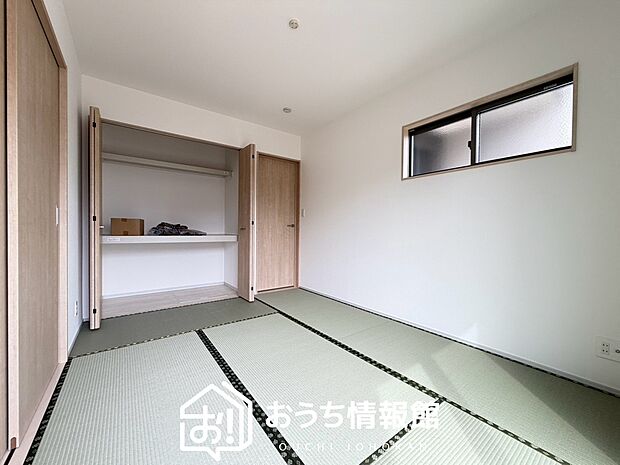 【現地写真（和室）】大壁仕様の新和室。くつろぎの空間です。
