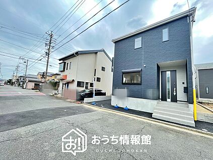 現地写真（前道含む外観）