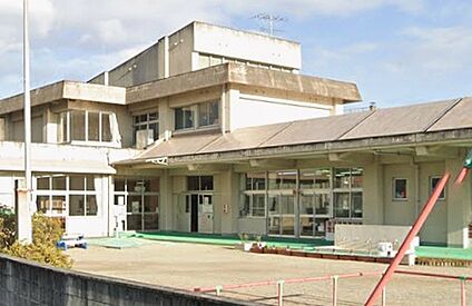 津市立敬和幼稚園 440ｍ(徒歩6分)