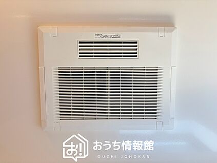 電気式浴室暖房換気乾燥機