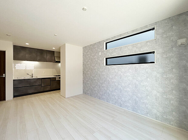 【LDK 12.75帖:1号棟】
家事効率が向上する水廻り集約設計を採用。暮らしやすさを考えて設計された住宅。