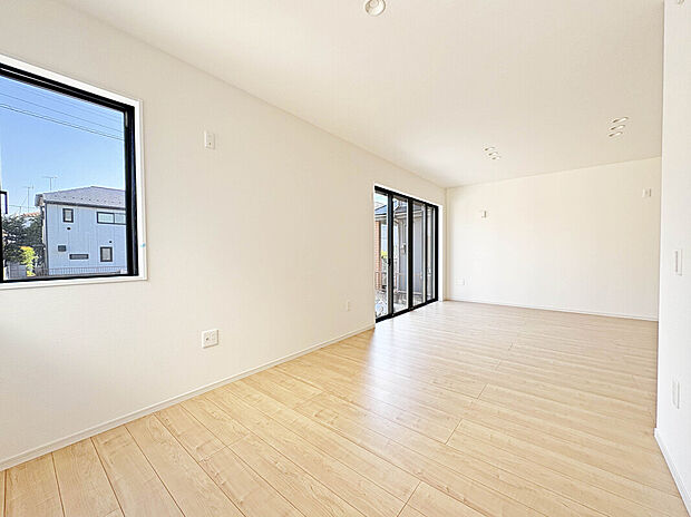 【【LDK:21.8帖】】水回りが集約されているプランニングで家事動線が短くなり、家族団らんの時間が増えます!