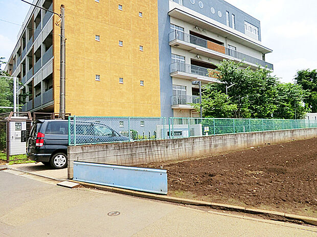 西東京市立青嵐中学校(約800m)