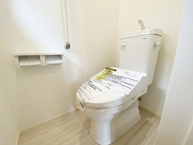 【【Toilet】】各階にトイレがあるので、朝慌ただしい時間帯に混む心配が減ります。わざわざトイレのために階段を昇り降りをせずに済みます。