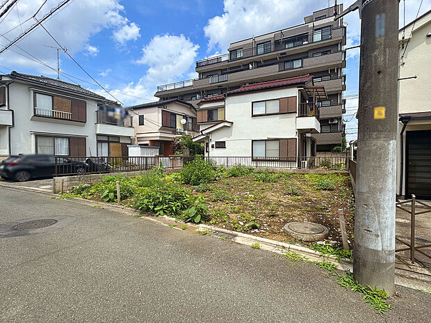 【【外観：6月下旬撮影】】「東福生」駅徒歩9分圏内の利便性を享受しながら、落ち着いた住環境でゆったりと暮らせるロケーション。通勤・通学はもちろん、毎日のお買い物にも便利で幅広い世代におすすめの住まい。