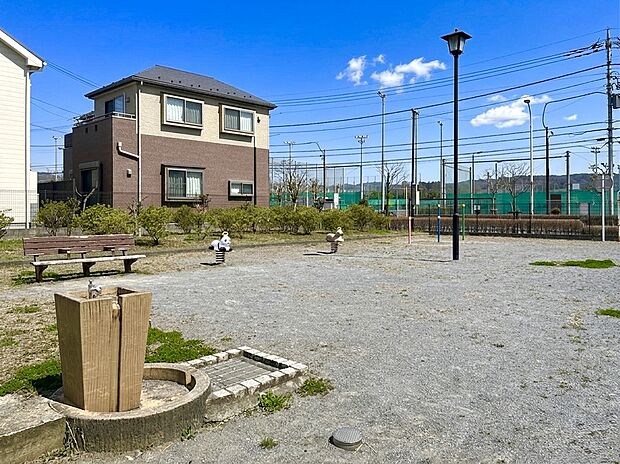 阿岐野公園(約400m)