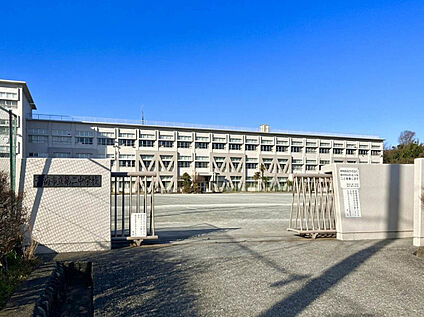 青梅市立第二中学校 700ｍ(徒歩9分)