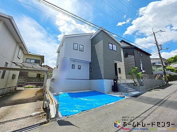 【現地外観写真】※2号棟側
資料送付・ご見学即対応!建物完成しておりますので、室内ご内覧いただけます♪ご不明点等、スタッフがしっかりと説明させていただきますので、安心して現地をご覧ください♪