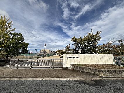 橿原市立八木中学校 1800ｍ(徒歩23分)