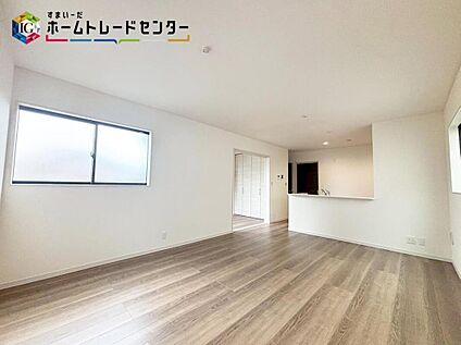 【リビングルーム】