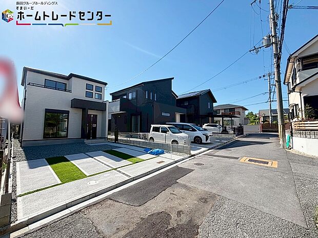 【前面道路含む現地写真】お車から玄関までの距離が近いので、たくさんお買い物をした日も大丈夫♪これだけではない魅力が、現地できっと見つかる！お問合せをお待ちしております♪