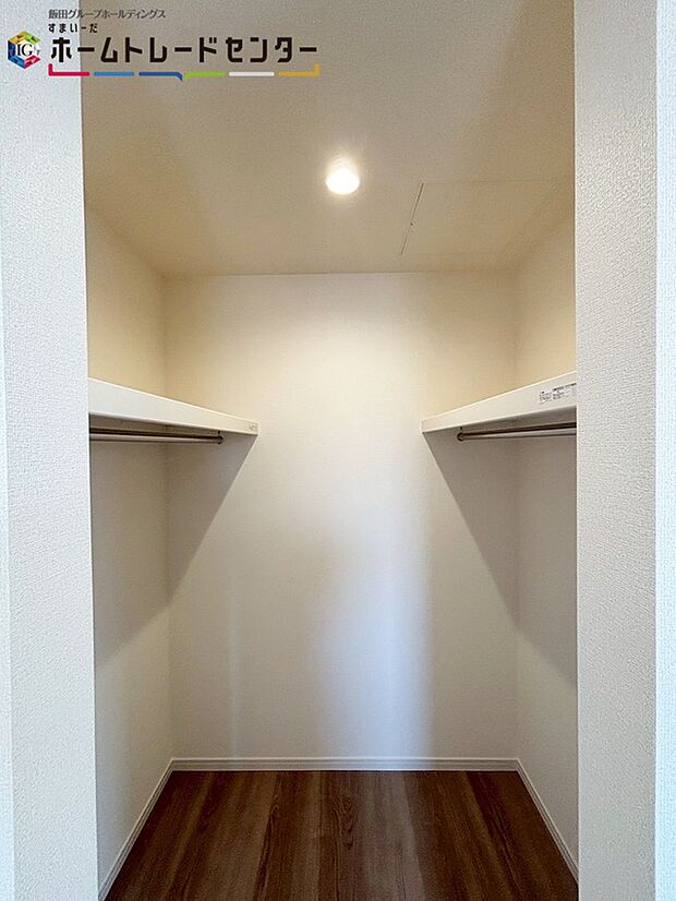 【リビング以外の居室】全居室に収納を完備しておりますので、居室の全空間を有効活用出来ます。自分好みのお部屋で、ゆったりお寛ぎ頂けます。