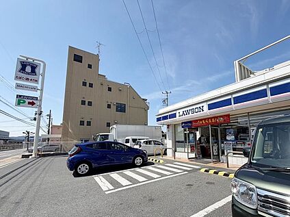 ローソン奈良西九条町二丁目店 584m (徒歩8分)