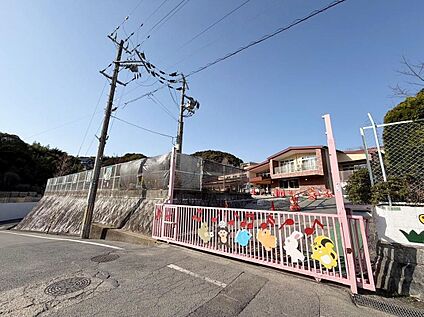 平群北幼稚園 1429ｍ(徒歩18分、車3分)