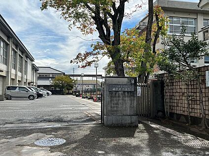 田原本町立田原本中学校 800m (徒歩10分)