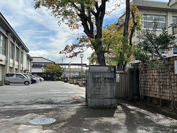 田原本町立田原本中学校(約800m)