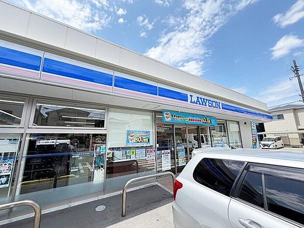 ローソン大和郡山九条町店（約891m）