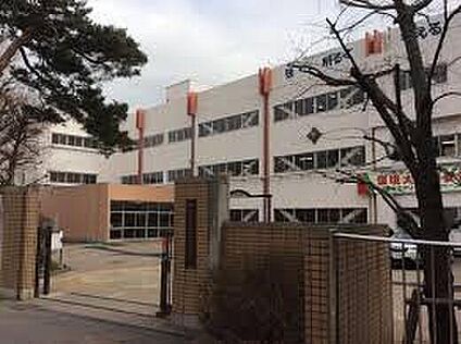 新座市立新座中学校 1700m(徒歩22分)