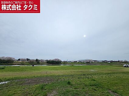 桜川の河川時 400m(徒歩5分)