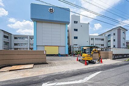 日進市立日進西中学校 1510m