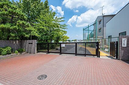 日進市立日進西小学校 2010m