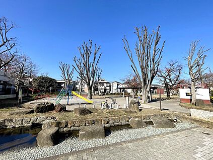 赤塚しのがやと公園 363m(徒歩5分)