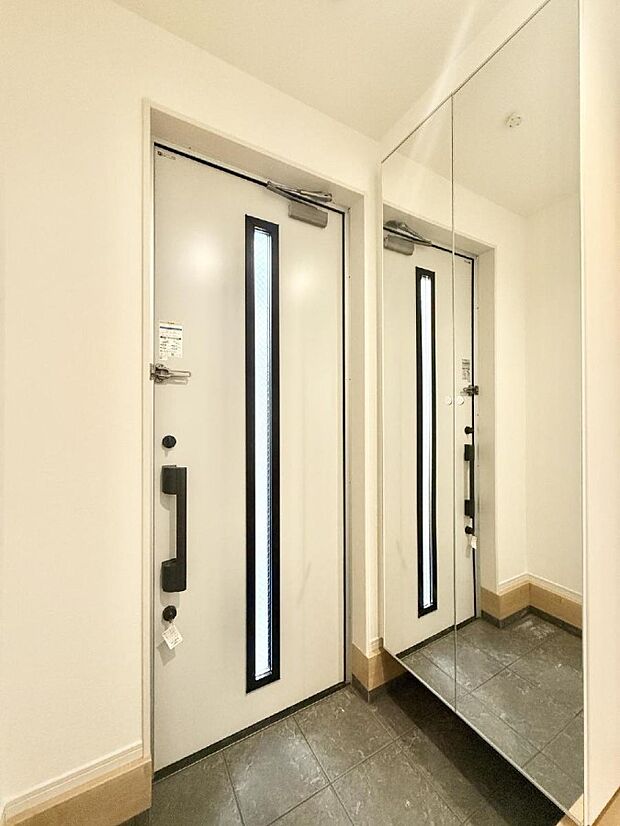 ■ シンプルで美しく、快適な暮らしの入り口