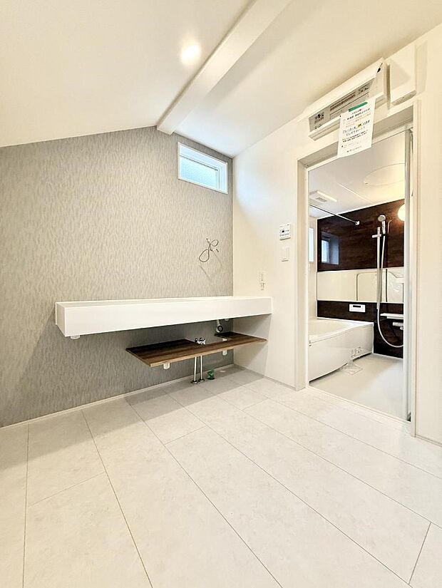 ■朝の準備がスムーズにできる広さです