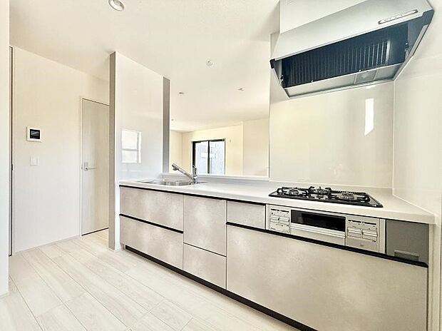 ■家族の絆を深める、温もりのあるキッチン