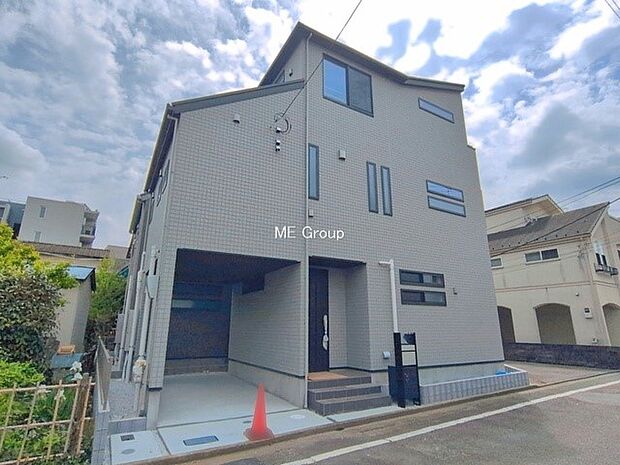 No.1 ■家族みんなが笑顔で過ごせる、安心感のある住まい