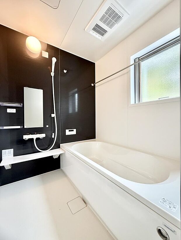 【浴室】■家族みんなが気持ちよく使える設計です