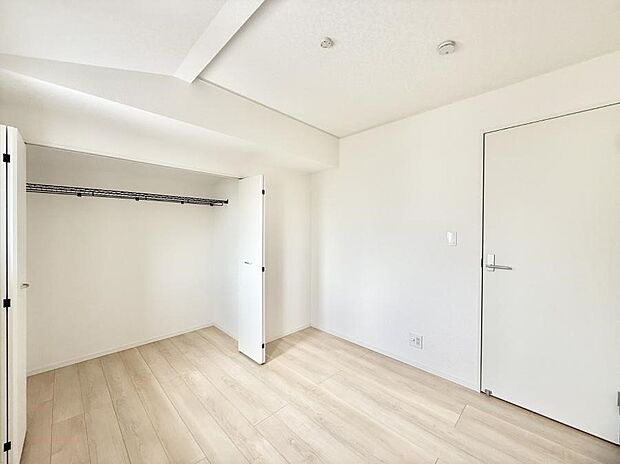 【子供部屋】■自分の好みに合わせたインテリアを整えやすく個性を反映できる場所です