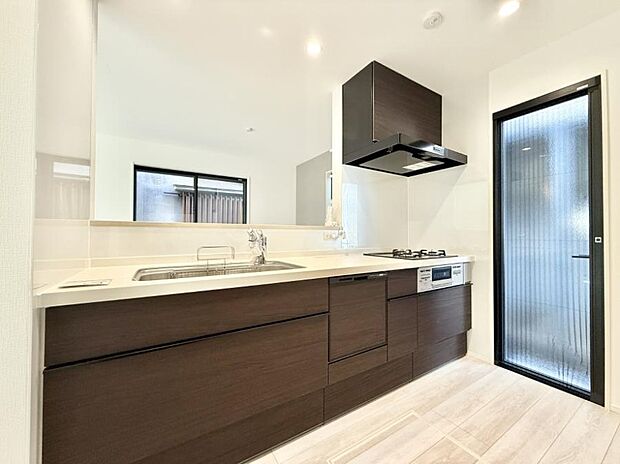 【ダイニングキッチン】■作る楽しみと食べる幸せを届けるキッチン