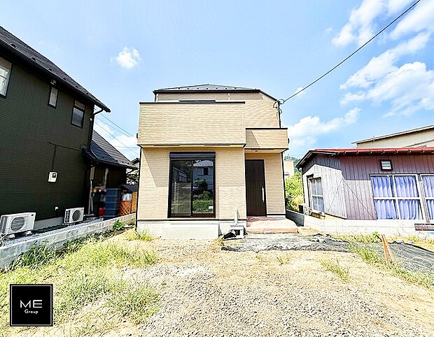 【現地外観写真】■家族みんなが笑顔で過ごせる、安心感のある住まい