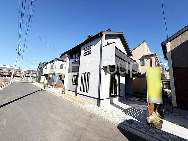 【前面道路含む現地写真】■この道を歩けば、毎日が少し特別になる